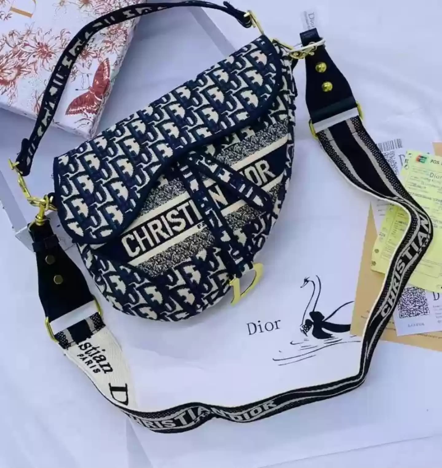 FIRST-COPY-DIOR-SADDLE-SHOULDER-CUM-CROSSBODY-SLING-BAG-4