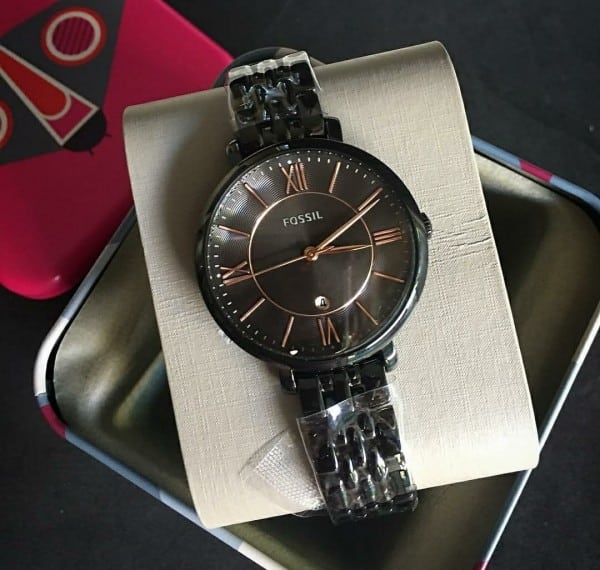 Fancy-Fossil-Watch-for-Girls-Black-Dial